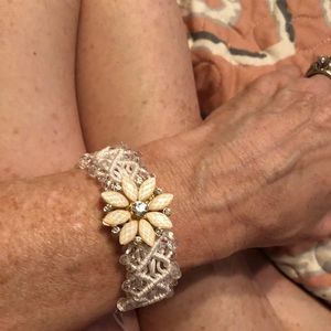 Flower shimmery on lace bracelet w/Swarovski NWT